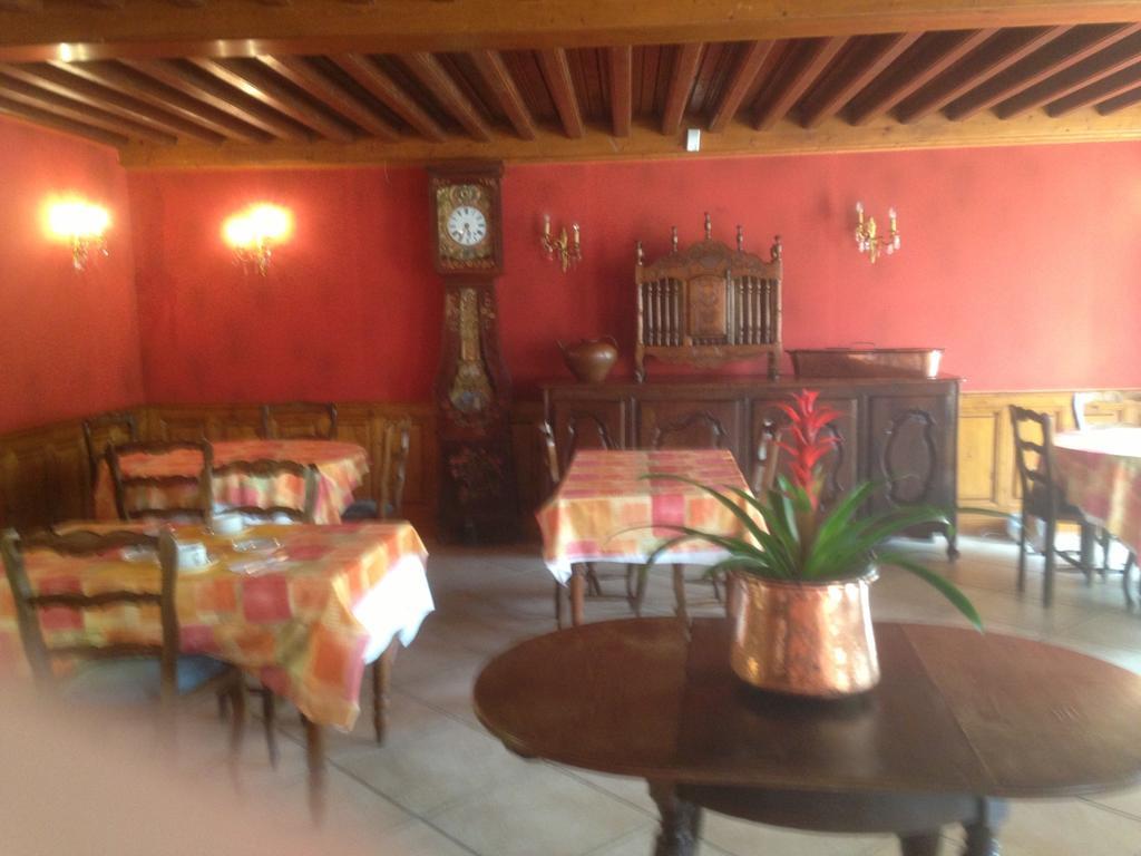 Hostellerie De La Poste Oust Екстериор снимка