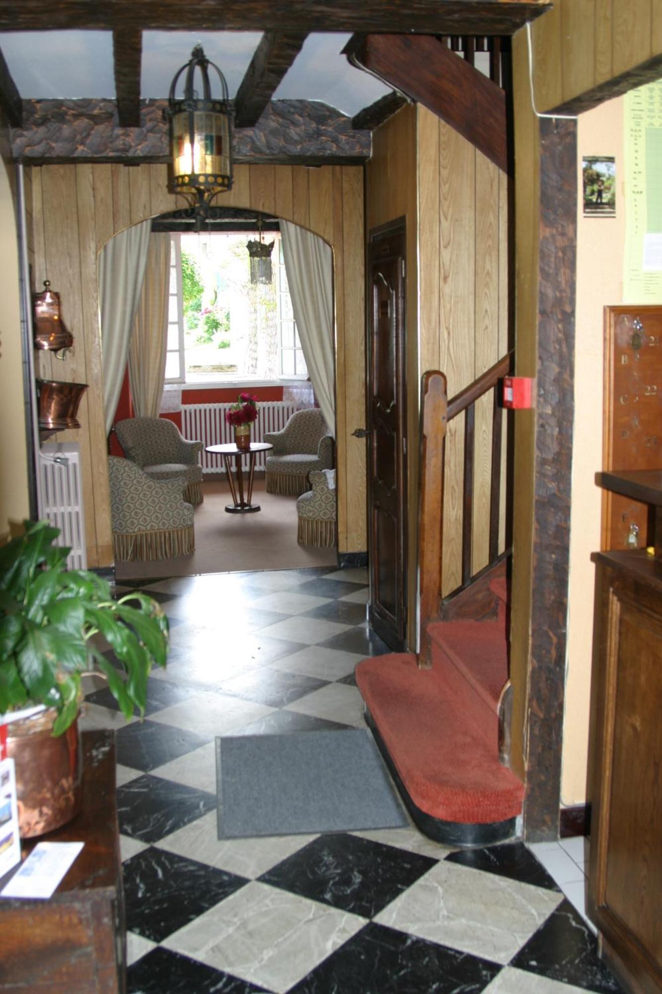 Hostellerie De La Poste Oust Екстериор снимка